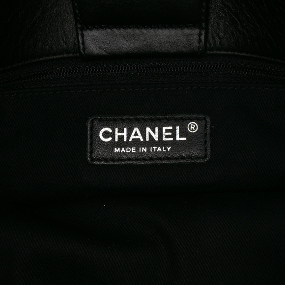 Pre-Loved Chanel Perforated Calfskin Up In The Air East West Tote - Picture 6 of 11